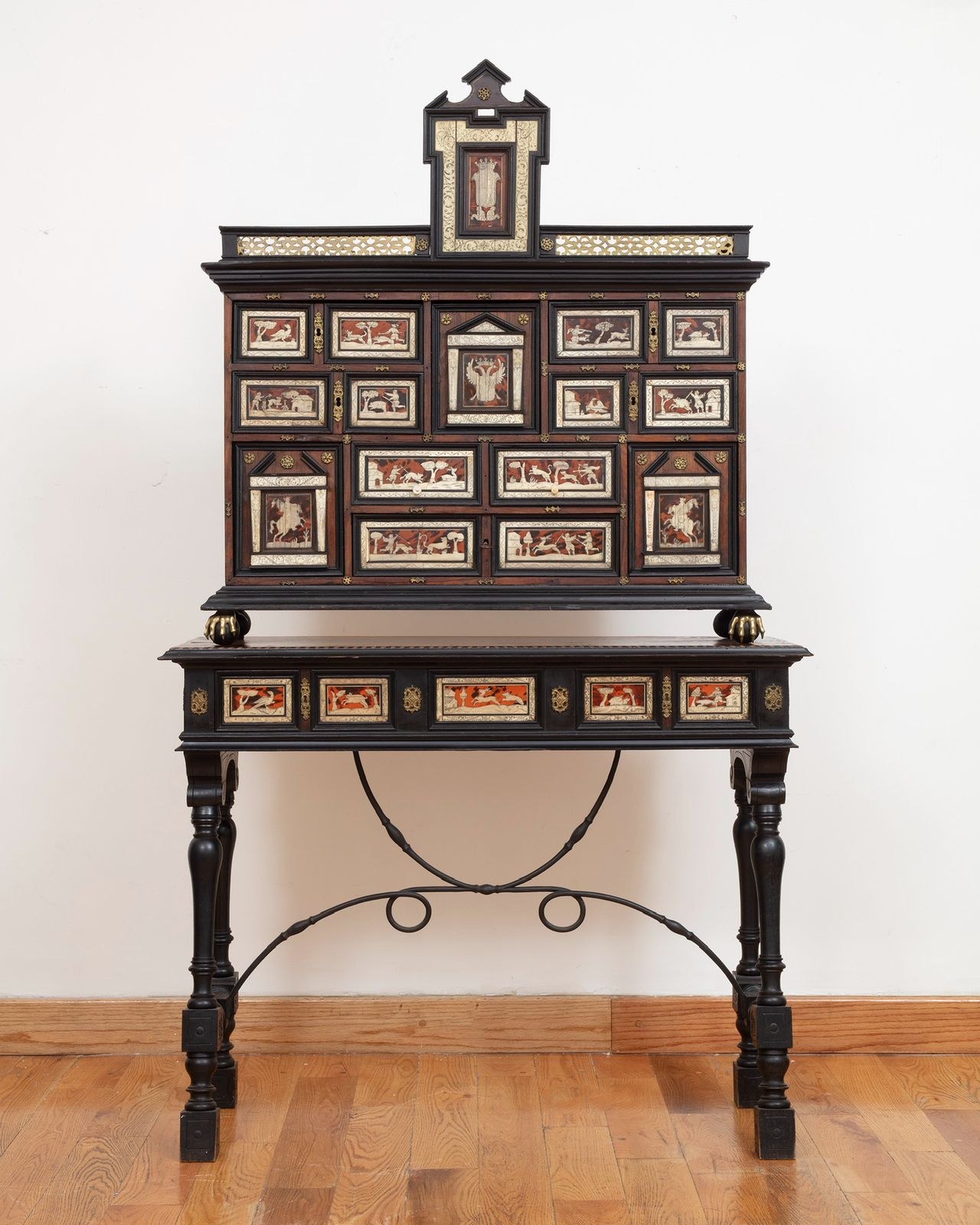 Gabinete antiguo de origen España